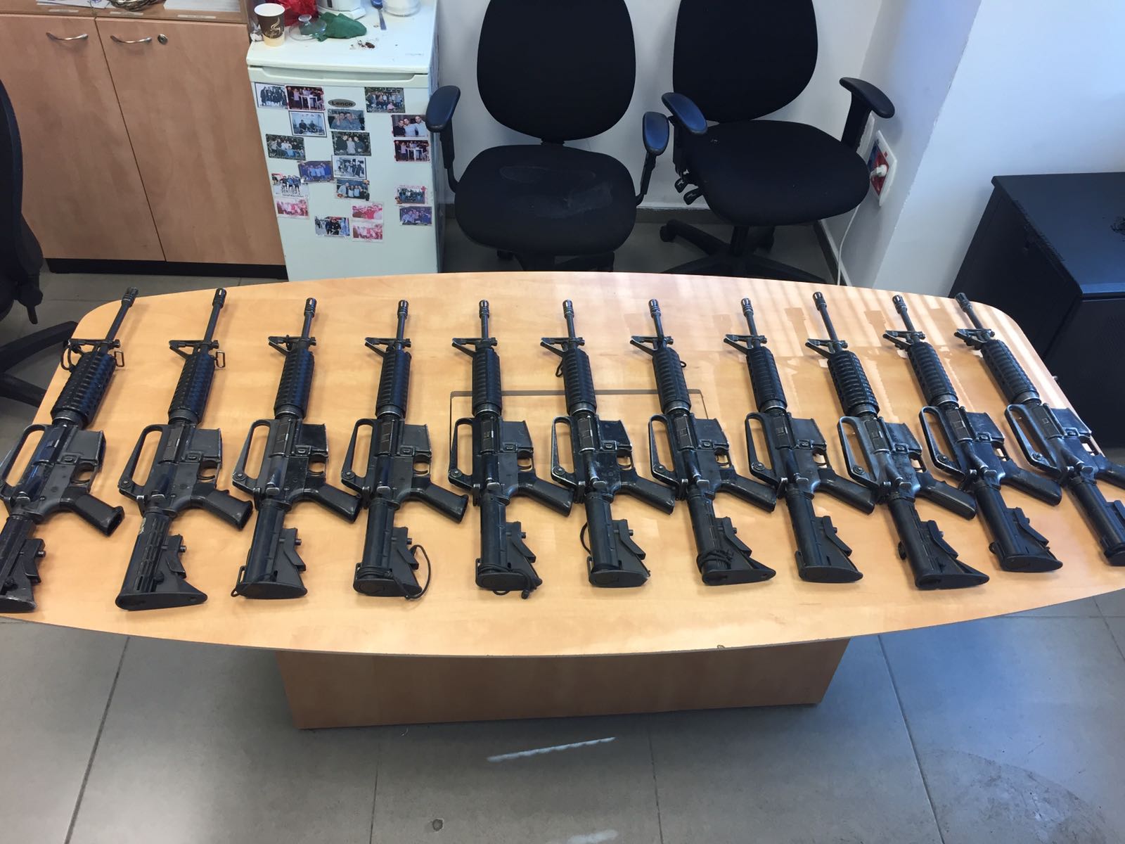 חלק מכלי הנשק נמצאו, אחרים נמכרו לארגוני פשע (צילום: דוברות המשטרה)